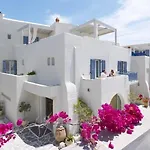 Iria Art Hotel 4*