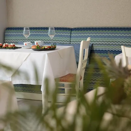 Iria Art 4* Agia Anna (Naxos)