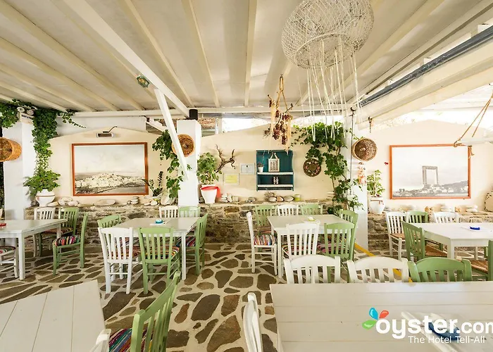 伊里亚海滩艺术酒店 4*