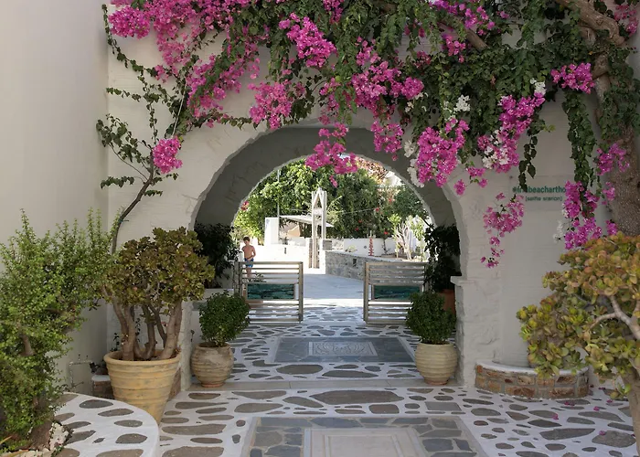 伊里亚海滩艺术酒店